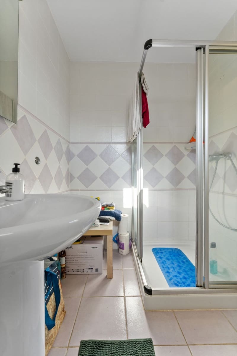 3 bedroom Villa for sale in La Sierrezuela with pool - € 649,000 (Ref: 9707483)