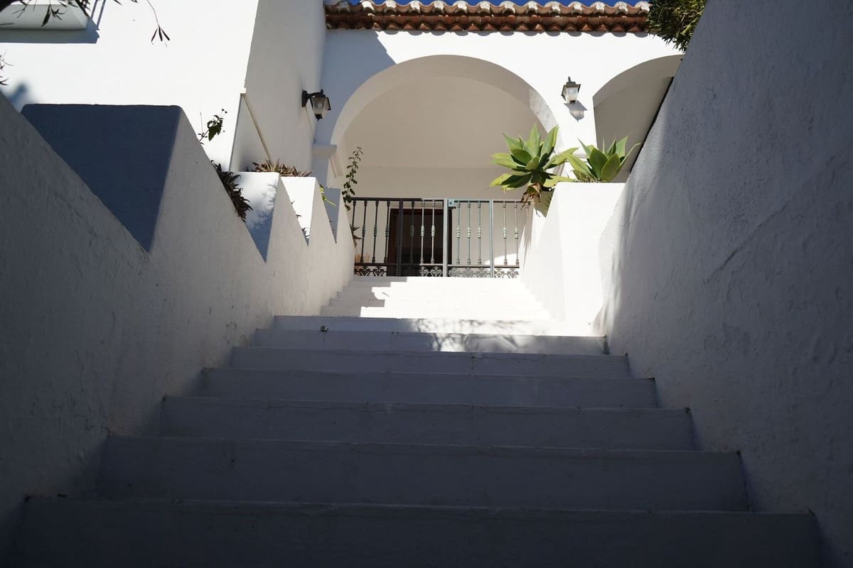 5 soverom Villa til salgs i Mijas Golf med svømmebasseng - € 895 000 (Ref: 9723863)