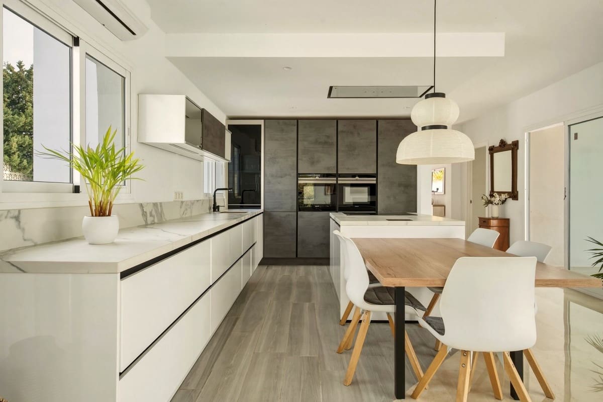 6 slaapkamer Villa te koop in Mijas met zwembad - € 1.095.000 (Ref: 9730179)