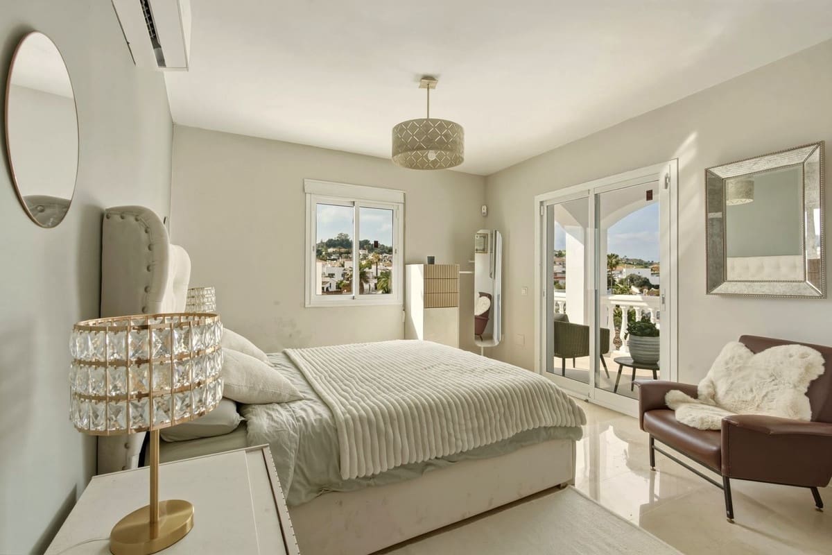 6 slaapkamer Villa te koop in Mijas met zwembad - € 1.095.000 (Ref: 9730179)