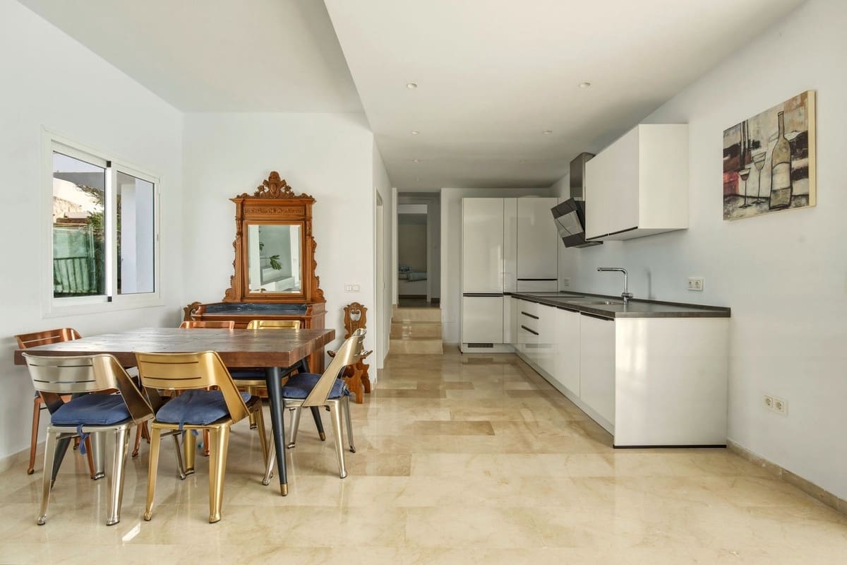 6 slaapkamer Villa te koop in Mijas met zwembad - € 1.095.000 (Ref: 9730179)