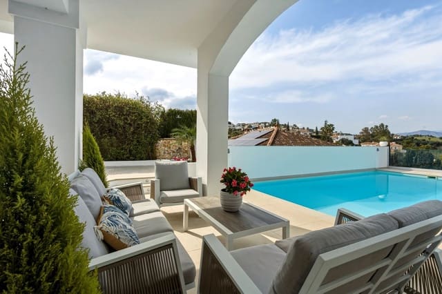 6 soverom Villa til salgs i Mijas med svømmebasseng - € 1 095 000 (Ref: 9730179)