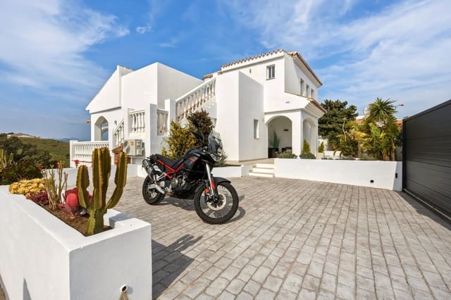 6 soverom Villa til salgs i Mijas med svømmebasseng - € 1 095 000 (Ref: 9730179)