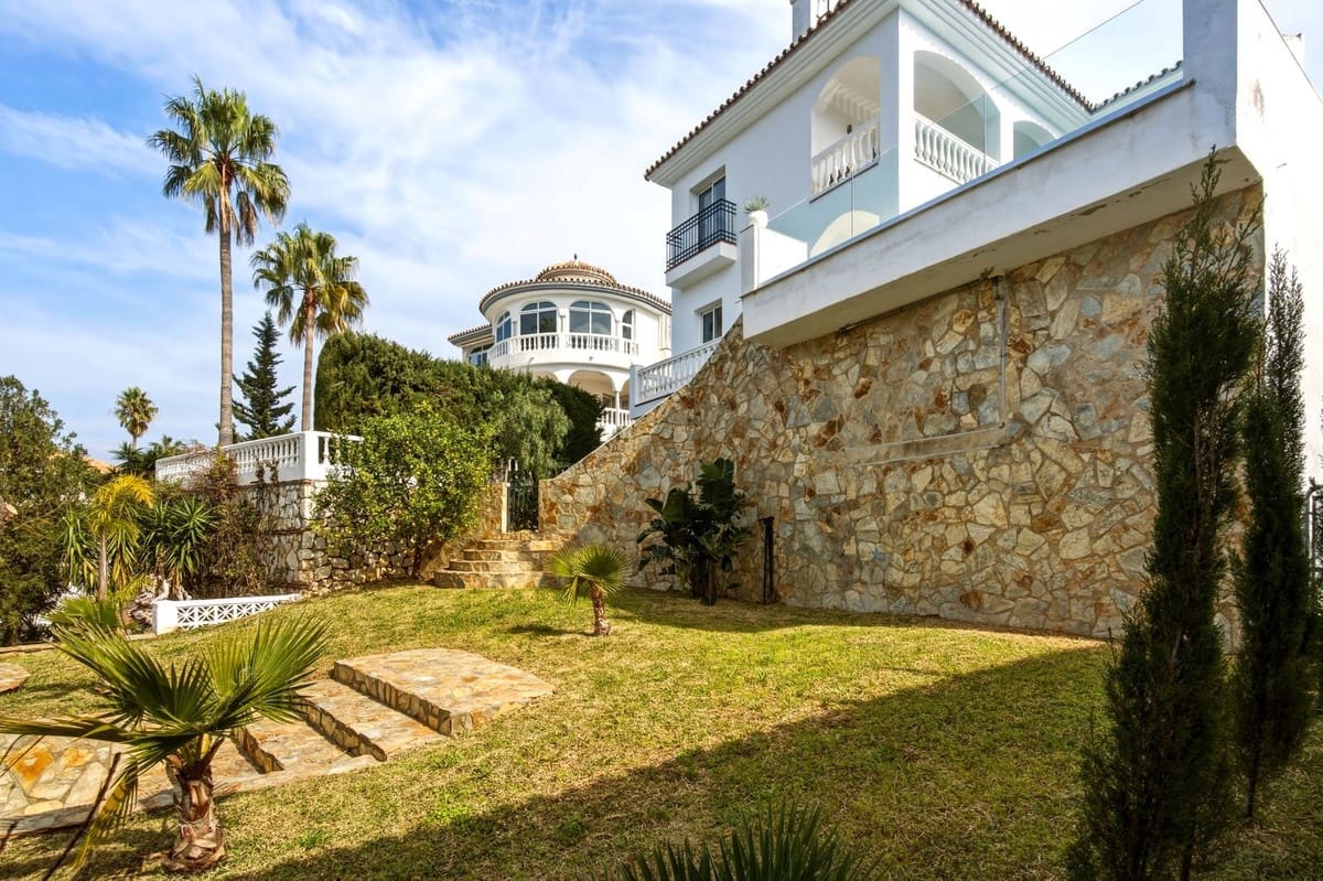 6 slaapkamer Villa te koop in Mijas met zwembad - € 1.095.000 (Ref: 9730179)