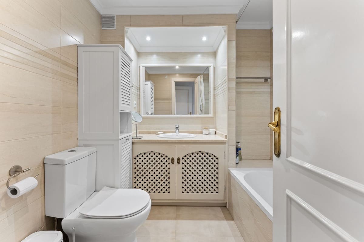 2 Zimmer Apartment zu verkaufen in Riviera del Sol - 299.000 € (Ref: 9730180)