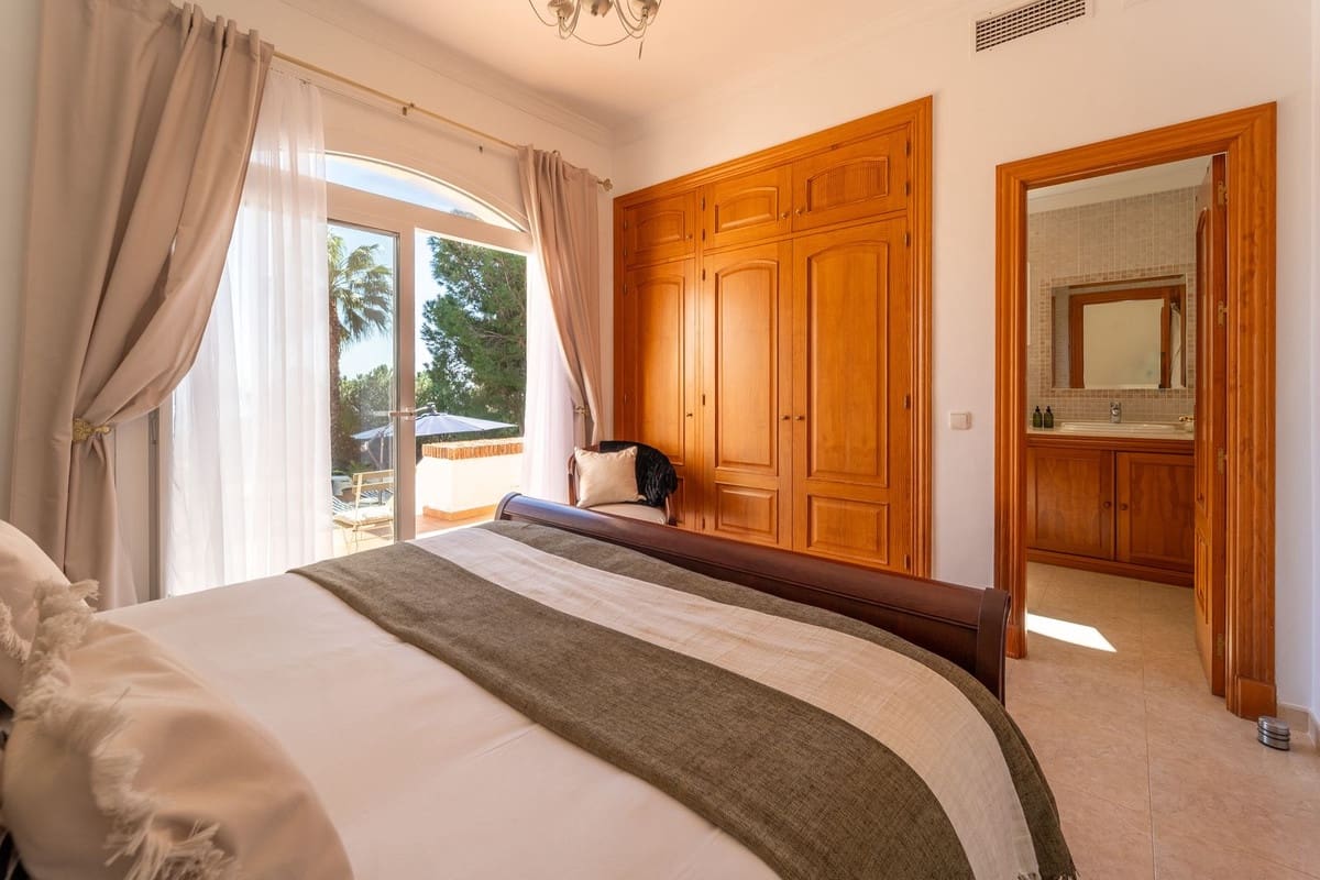 4 soverom Villa til salgs i Valtocado med svømmebasseng - € 1 500 000 (Ref: 9737124)