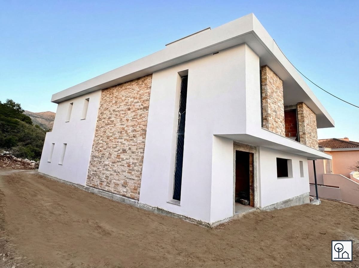 4 bedroom Villa for sale in Mijas with pool - € 1,682,500 (Ref: 9743042)