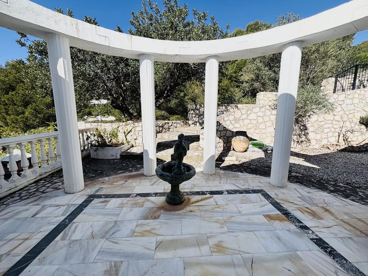 5 soverom Villa til salgs i Valtocado med svømmebasseng - € 1 499 000 (Ref: 9783440)