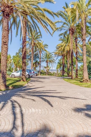 Chalet de 8 habitaciones en Mijas pueblo, Mijas en venta con piscina - 4.250.000 € (Ref: 9783441)