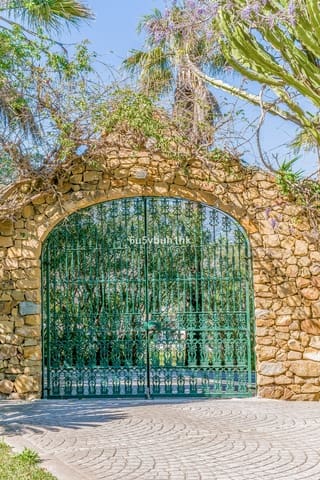 Chalet de 8 habitaciones en Mijas pueblo, Mijas en venta con piscina - 4.250.000 € (Ref: 9783441)