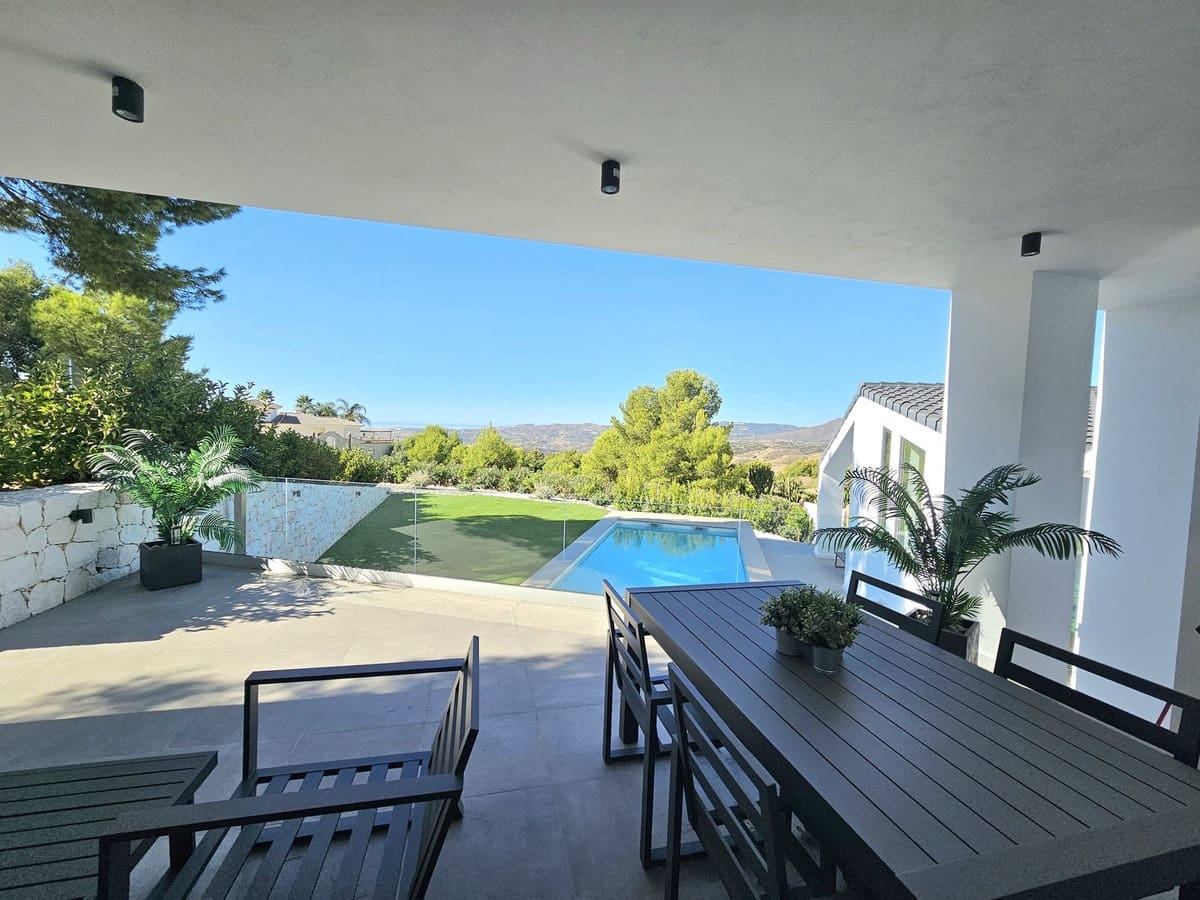 3 soveværelse Villa til salg i Mijas - € 1.395.000 (Ref: 9795515)