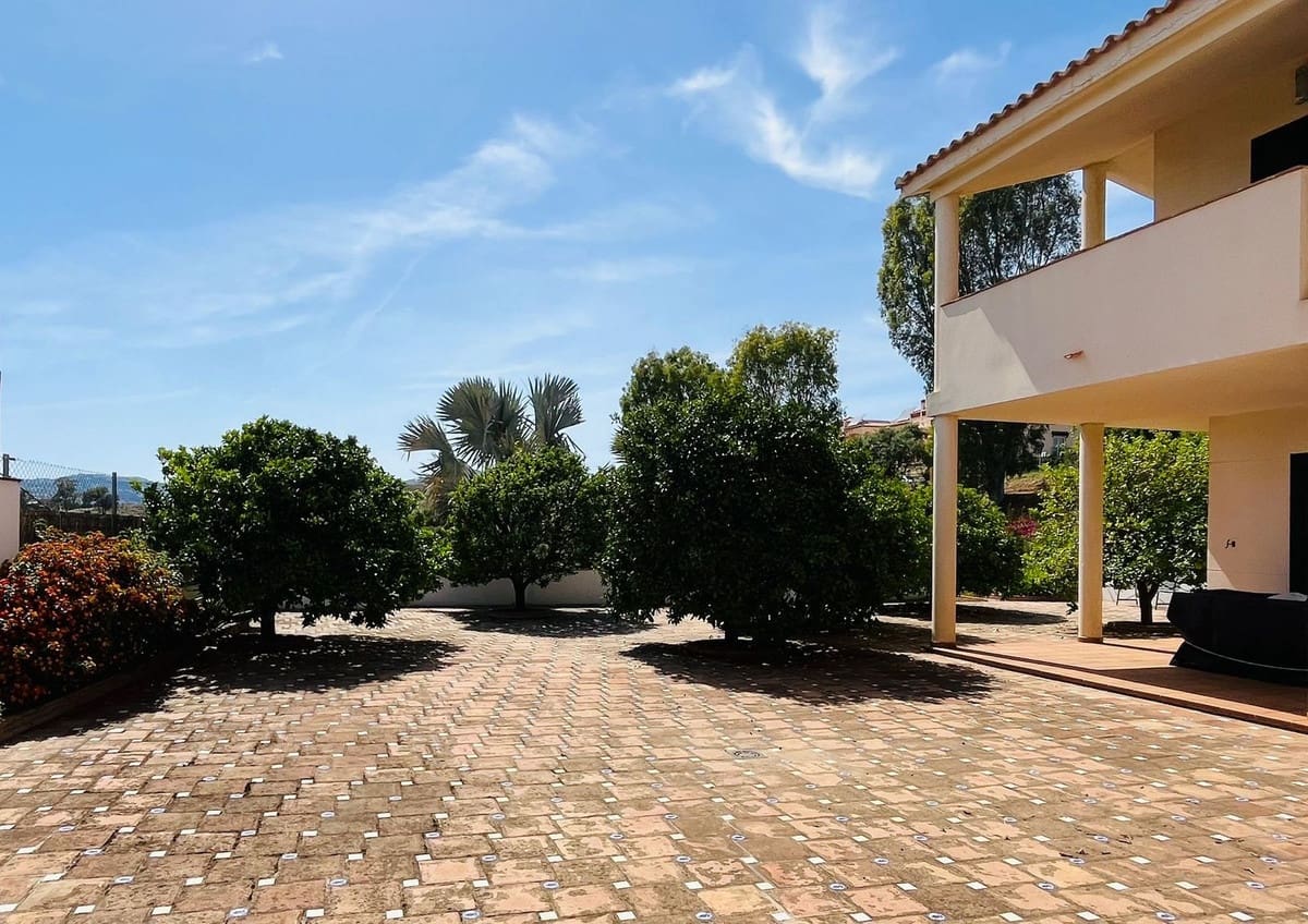4 Zimmer Villa zu verkaufen in Las Lagunas de Mijas - 1.050.000 € (Ref: 9798177)