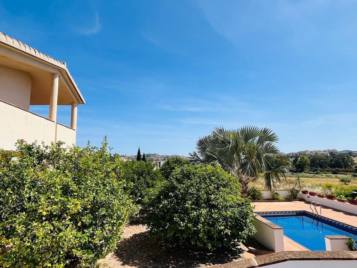 4 Zimmer Villa zu verkaufen in Las Lagunas de Mijas - 1.050.000 € (Ref: 9798177)
