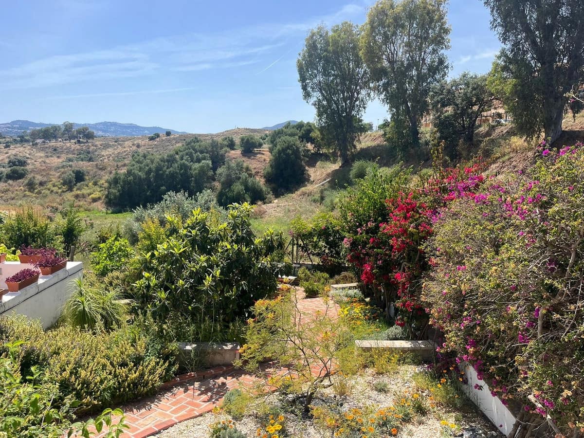4 Zimmer Villa zu verkaufen in Las Lagunas de Mijas - 1.050.000 € (Ref: 9798177)