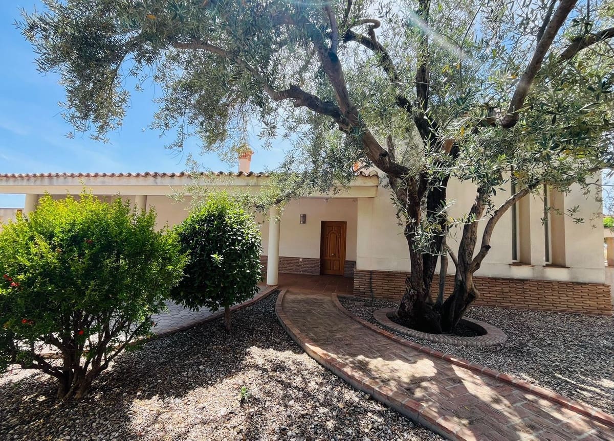 4 Zimmer Villa zu verkaufen in Las Lagunas de Mijas - 1.050.000 € (Ref: 9798177)