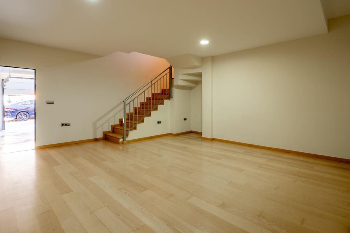 Casa de 4 habitaciones en Fuengirola en venta con piscina - 715.000 € (Ref: 9798178)