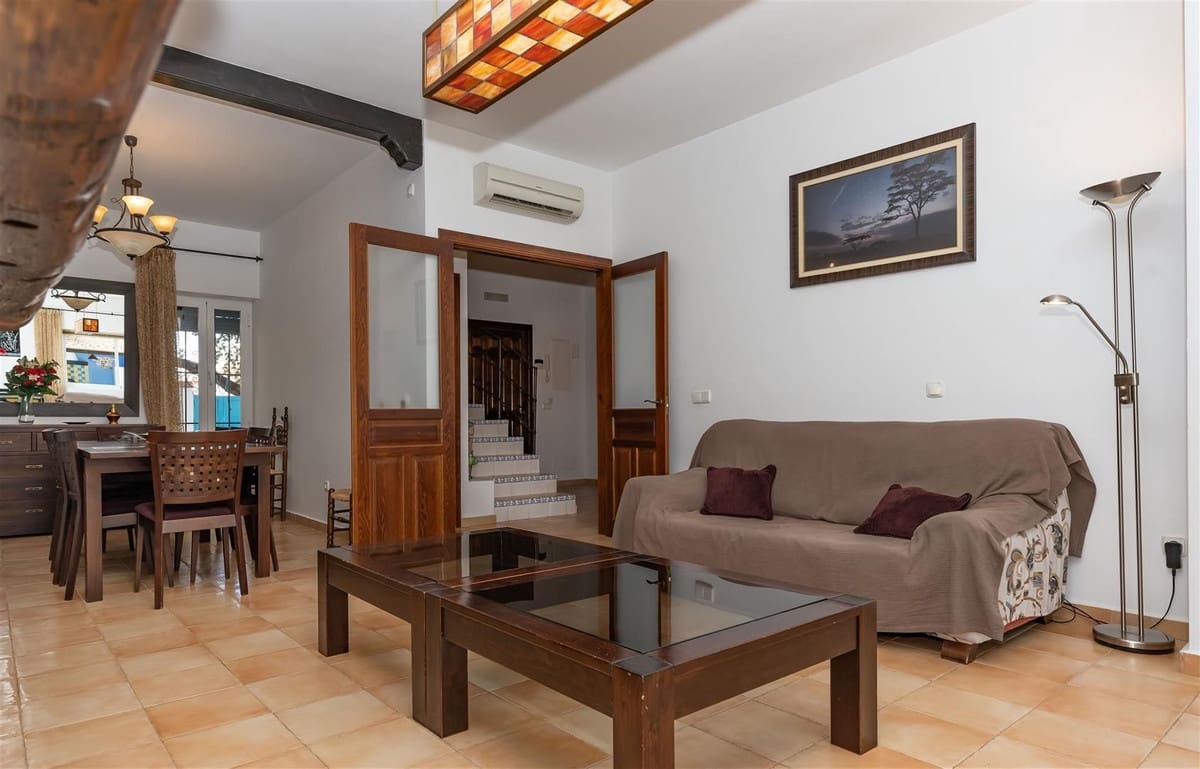 4 Zimmer Villa zu verkaufen in Alhaurin el Grande mit Pool - 645.000 € (Ref: 9798181)