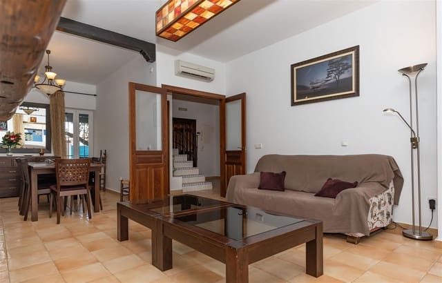 4 sypialnia Willa na sprzedaż w Alhaurín el Grande z basenem - 645 000 € (Ref: 9798181)