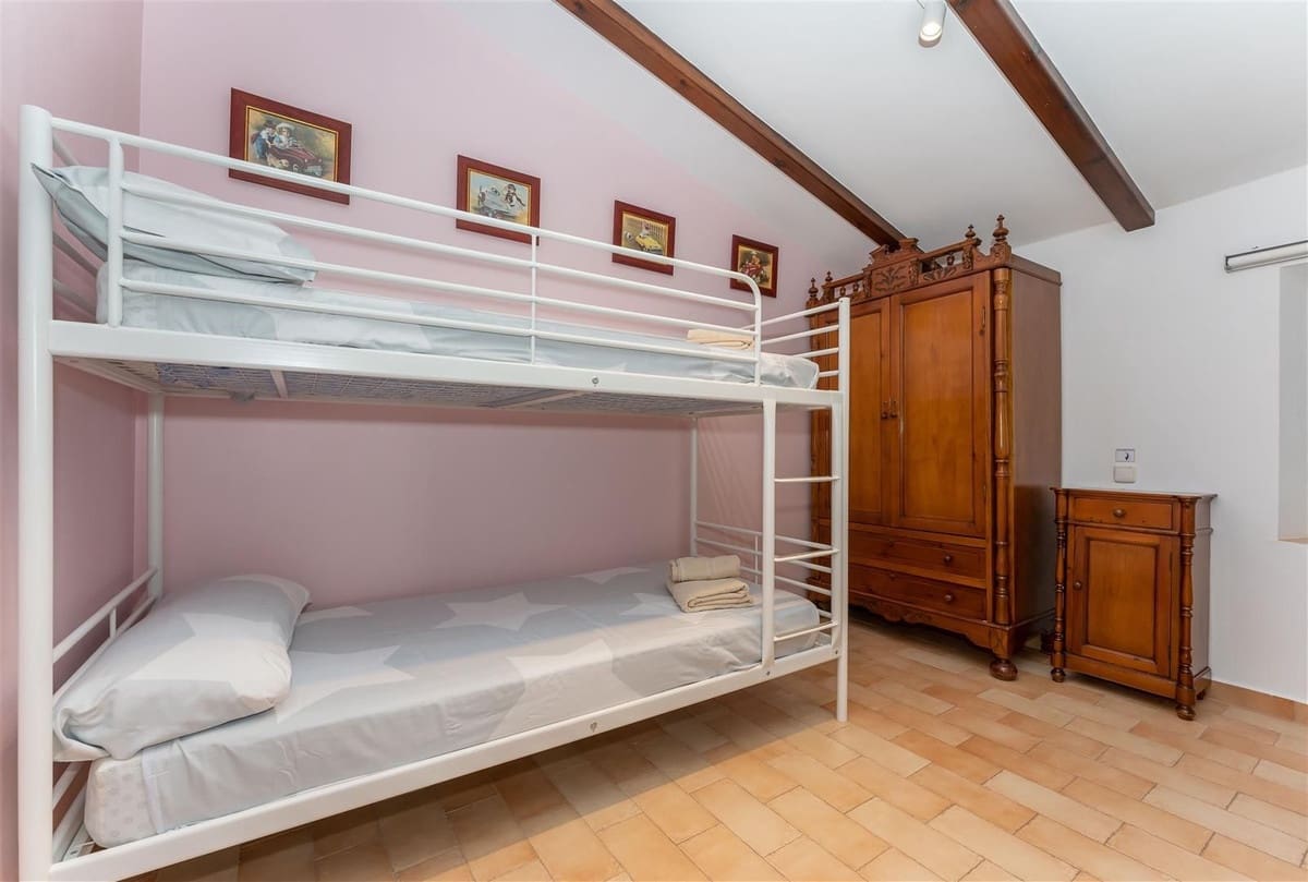 4 Zimmer Villa zu verkaufen in Alhaurin el Grande mit Pool - 645.000 € (Ref: 9798181)