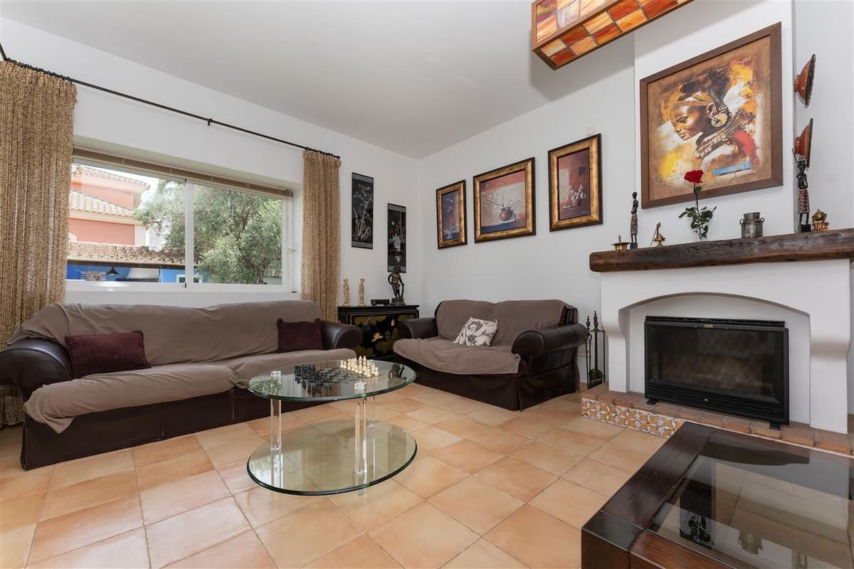 4 Zimmer Villa zu verkaufen in Alhaurin el Grande mit Pool - 645.000 € (Ref: 9798181)