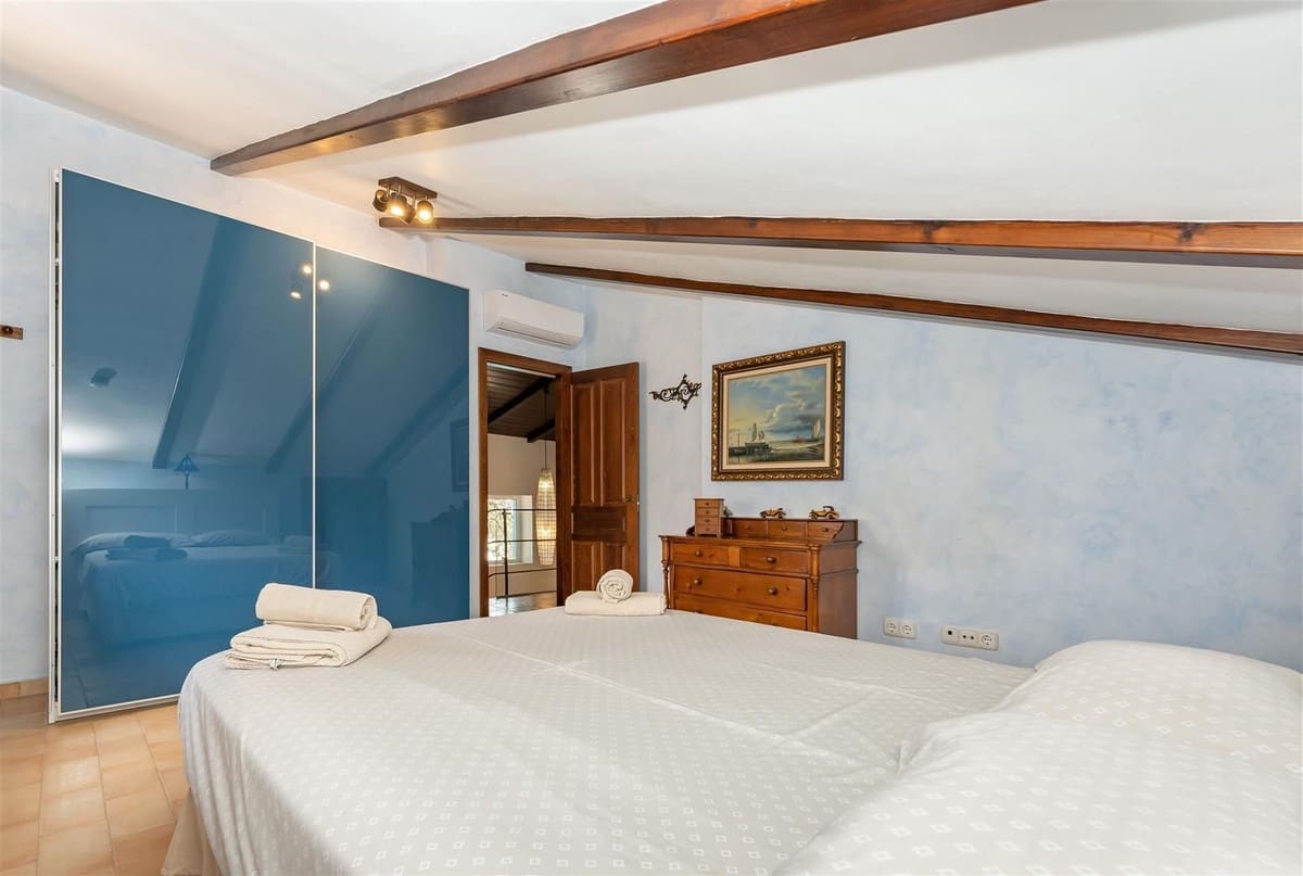 4 Zimmer Villa zu verkaufen in Alhaurin el Grande mit Pool - 645.000 € (Ref: 9798181)