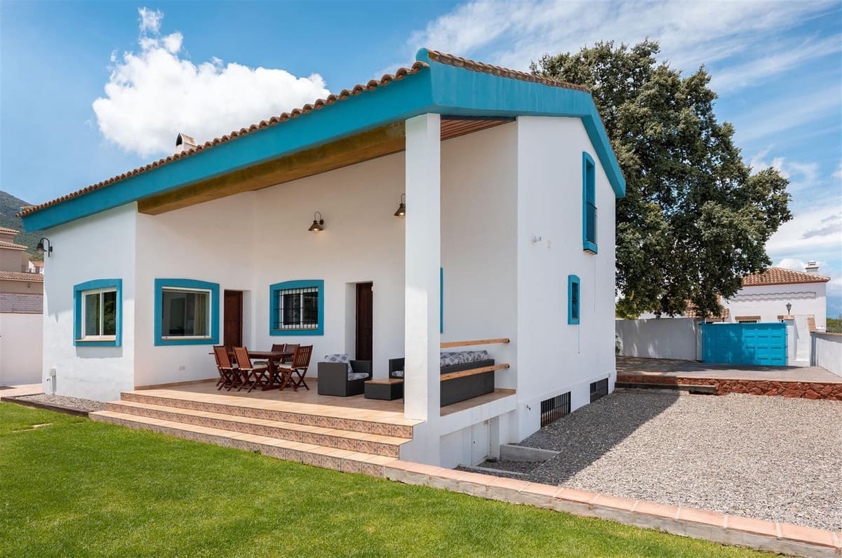 4 Zimmer Villa zu verkaufen in Alhaurin el Grande mit Pool - 645.000 € (Ref: 9798181)
