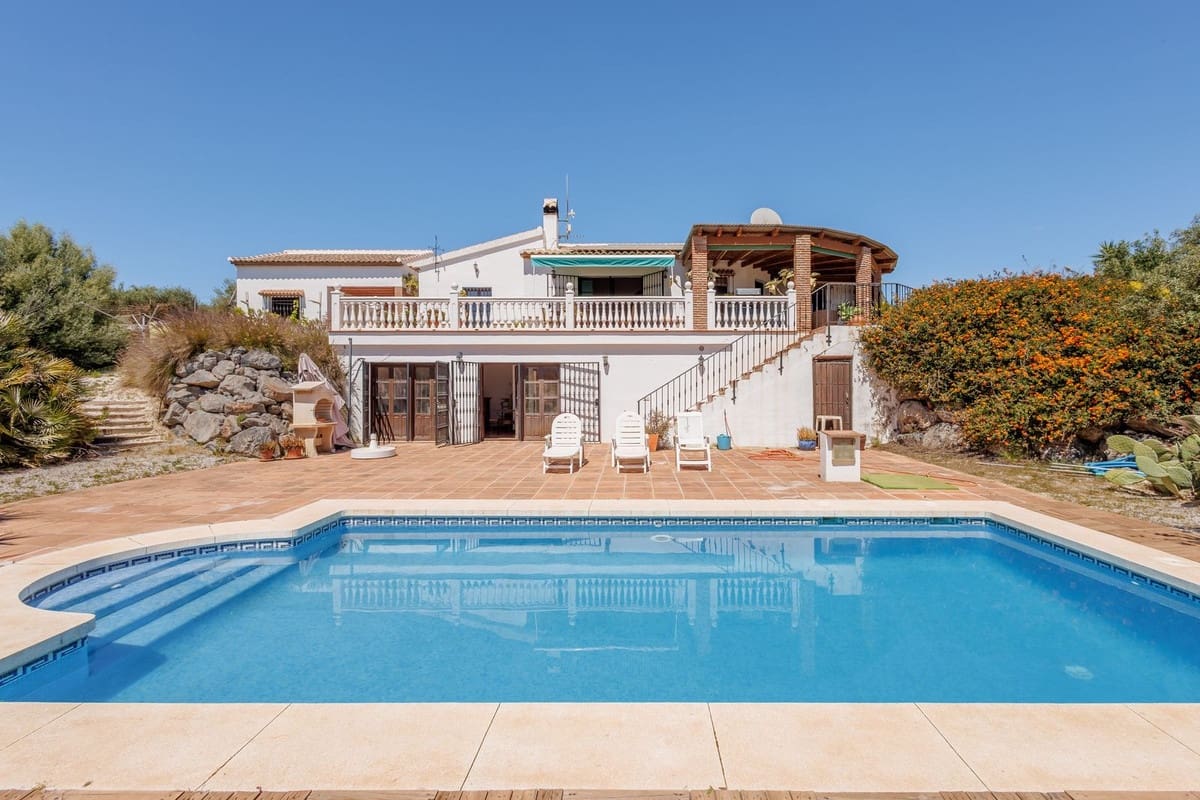 4 slaapkamer Finca/Landhuis te koop in Alhaurin el Grande met zwembad - € 575.000 (Ref: 9798183)