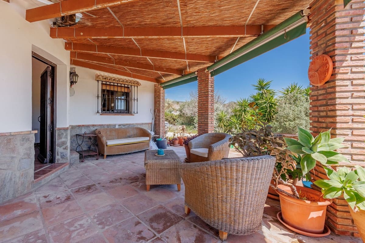 4 slaapkamer Finca/Landhuis te koop in Alhaurin el Grande met zwembad - € 575.000 (Ref: 9798183)