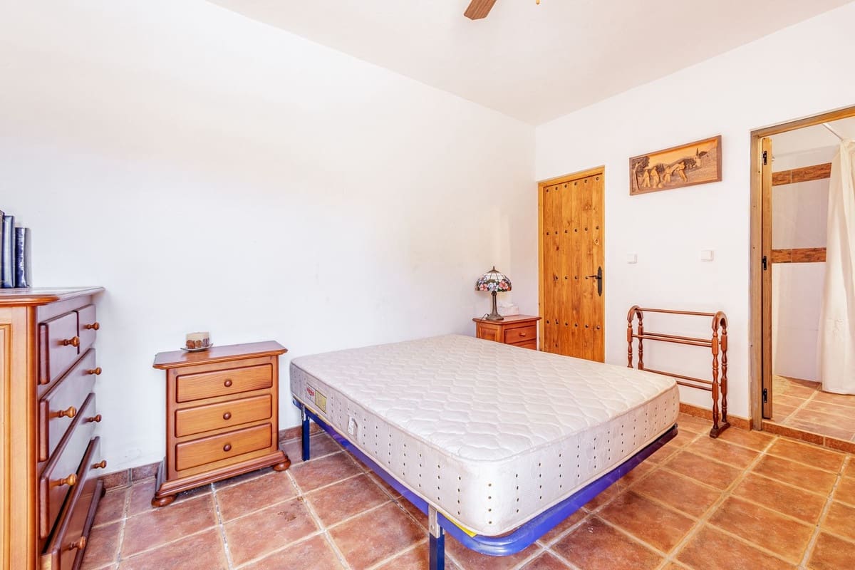 4 slaapkamer Finca/Landhuis te koop in Alhaurin el Grande met zwembad - € 575.000 (Ref: 9798183)