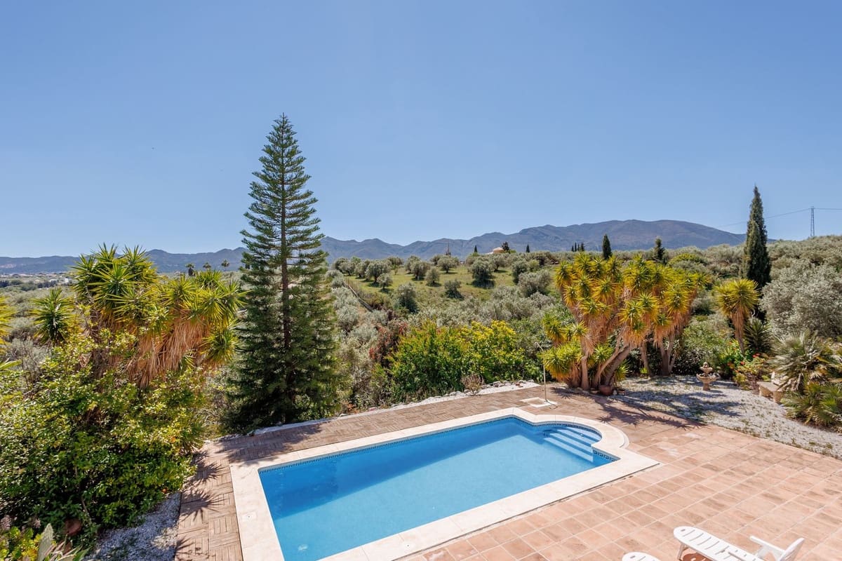 4 slaapkamer Finca/Landhuis te koop in Alhaurin el Grande met zwembad - € 575.000 (Ref: 9798183)