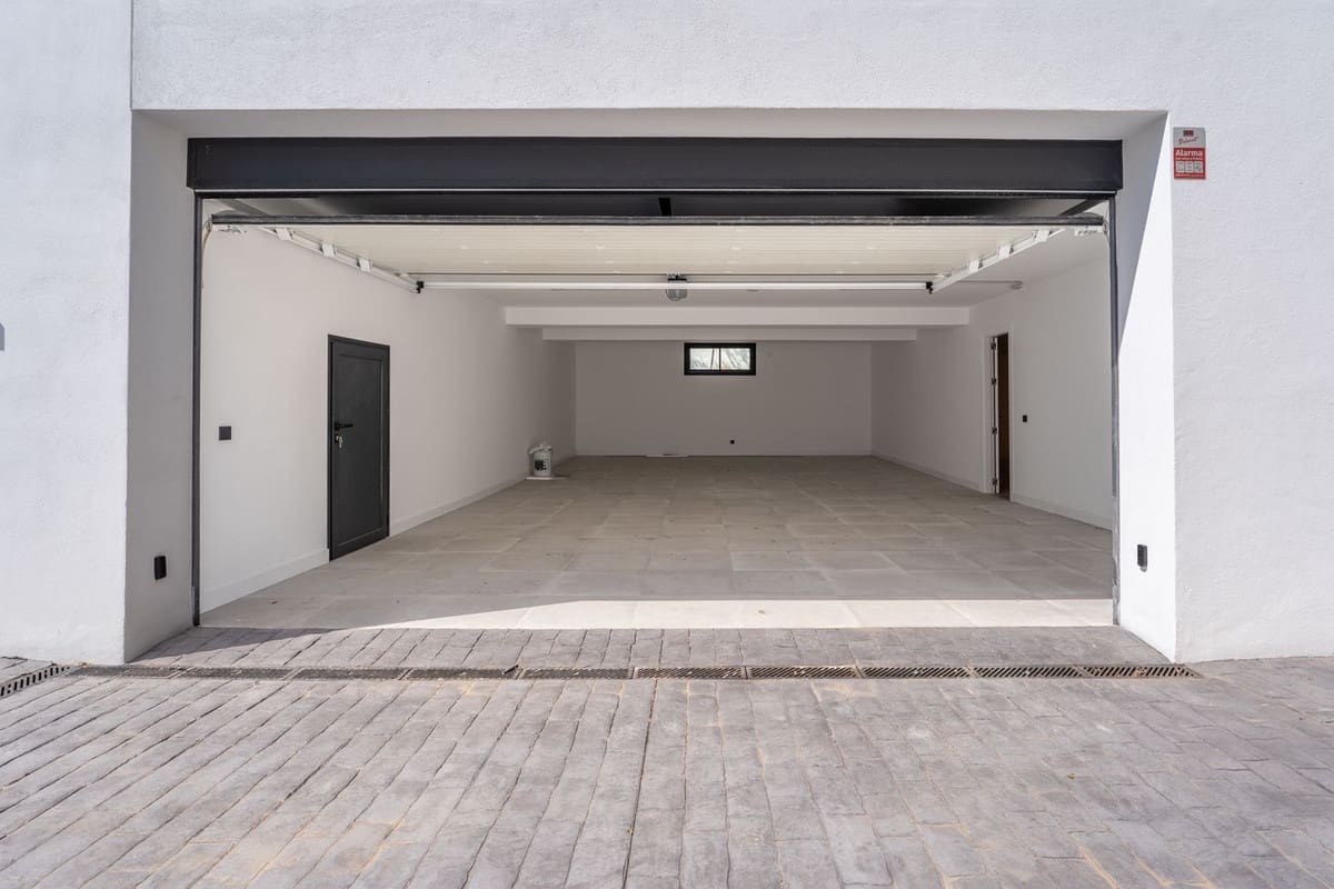 4 soveværelse Villa til salg i Mijas med swimmingpool - € 1.945.000 (Ref: 9798184)