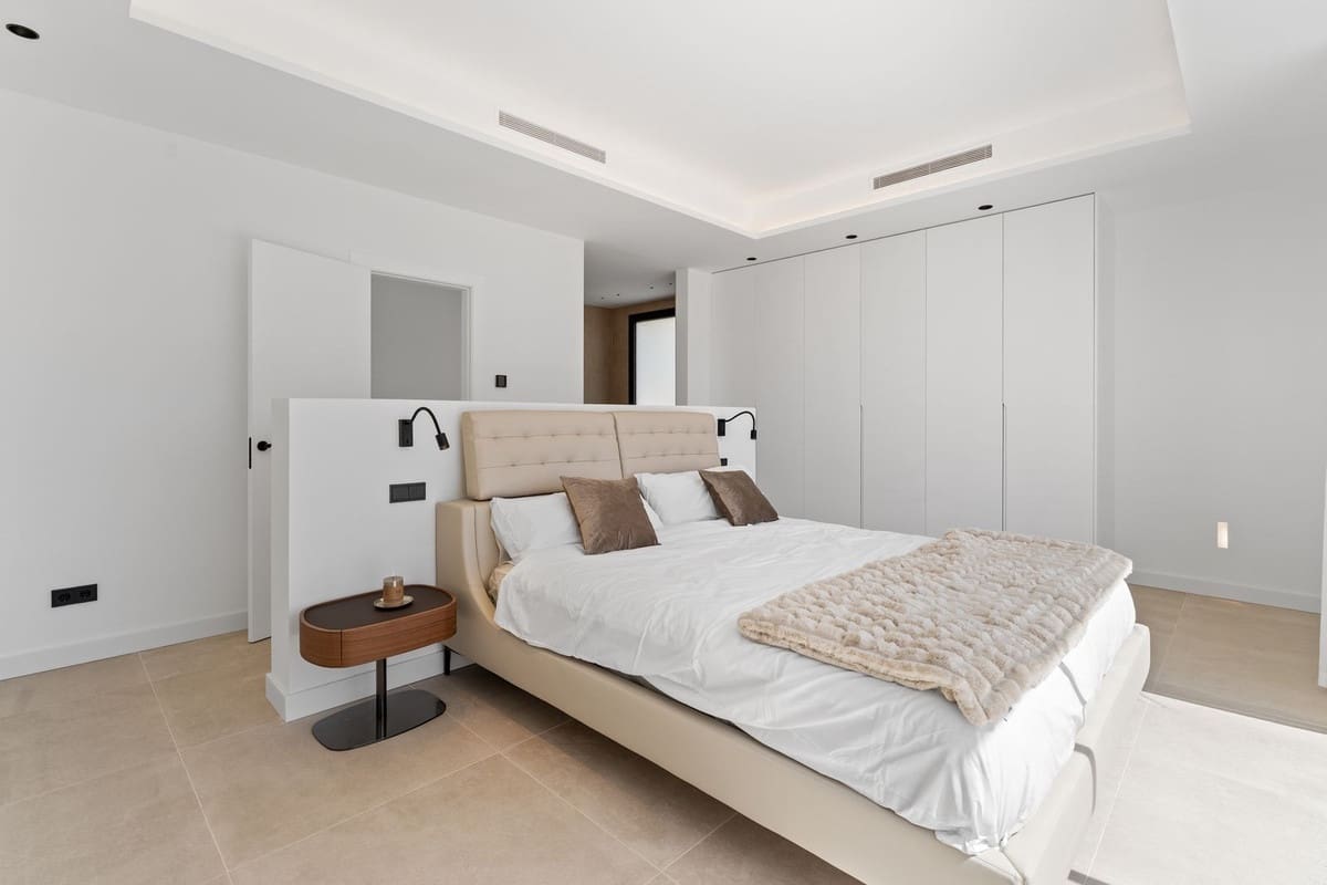 4 soveværelse Villa til salg i Mijas med swimmingpool - € 1.945.000 (Ref: 9798184)