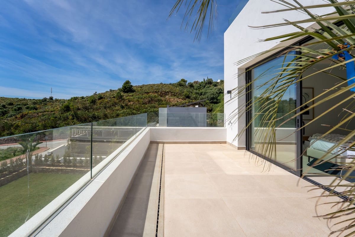 4 soveværelse Villa til salg i Mijas med swimmingpool - € 1.945.000 (Ref: 9798184)
