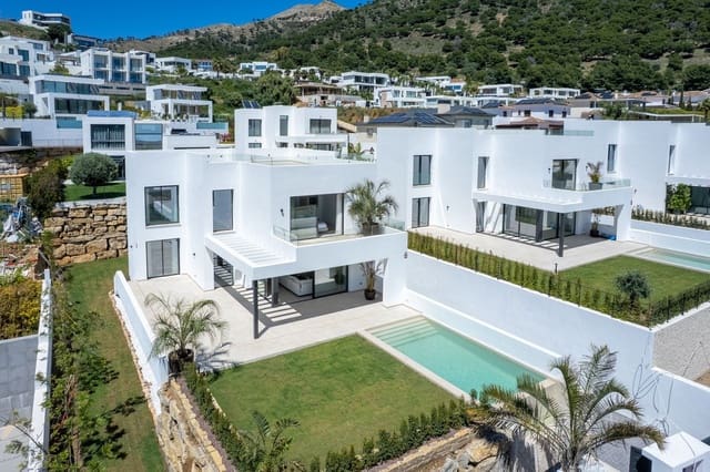 4 soveværelse Villa til salg i Mijas med swimmingpool - € 1.945.000 (Ref: 9798184)