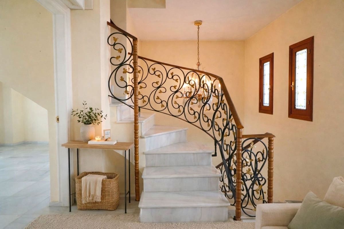 4 chambre Maison de Ville à vendre à Mijas avec piscine - 1 750 000 € (Ref: 9798185)