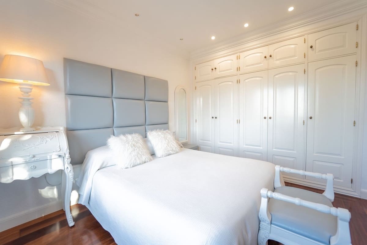 4 soverom Villa til salgs i La Sierrezuela med svømmebasseng - € 1 440 000 (Ref: 9798186)