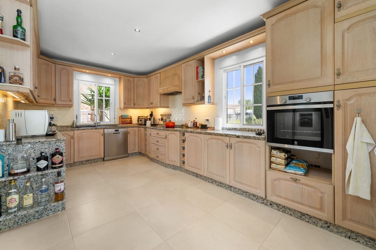 4 chambre Villa/Maison à vendre à Cerro del Aguila avec piscine - 995 000 € (Ref: 9798187)