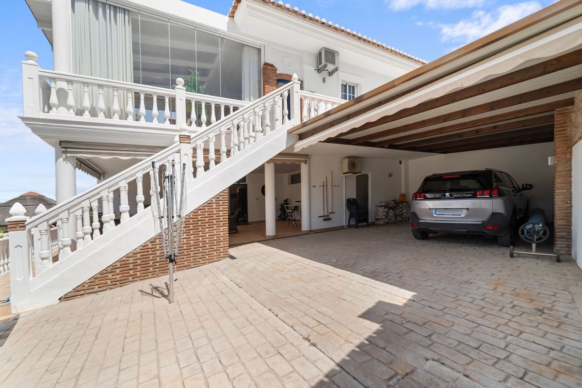 4 chambre Villa/Maison à vendre à Cerro del Aguila avec piscine - 995 000 € (Ref: 9798187)