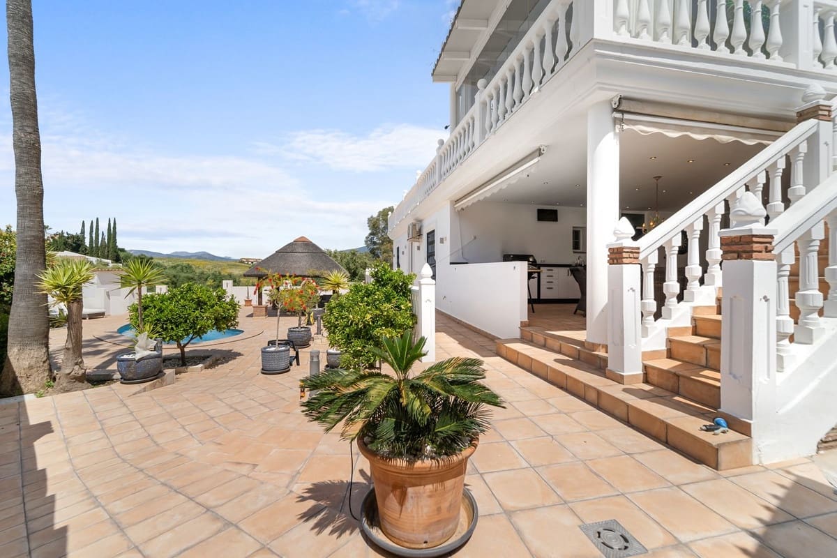 4 chambre Villa/Maison à vendre à Cerro del Aguila avec piscine - 995 000 € (Ref: 9798187)