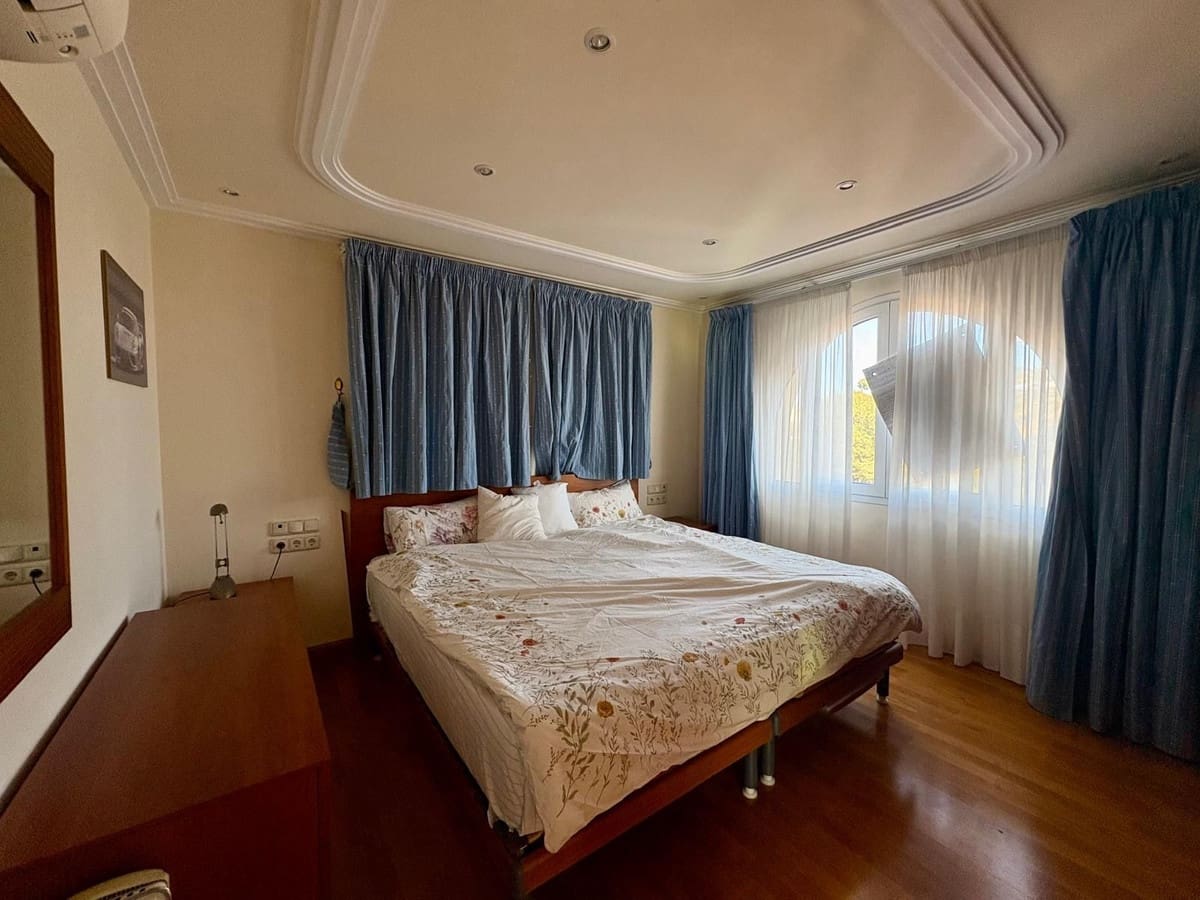 5 quarto Moradia para venda em Fuengirola com piscina - 1 900 000 € (Ref: 9800049)