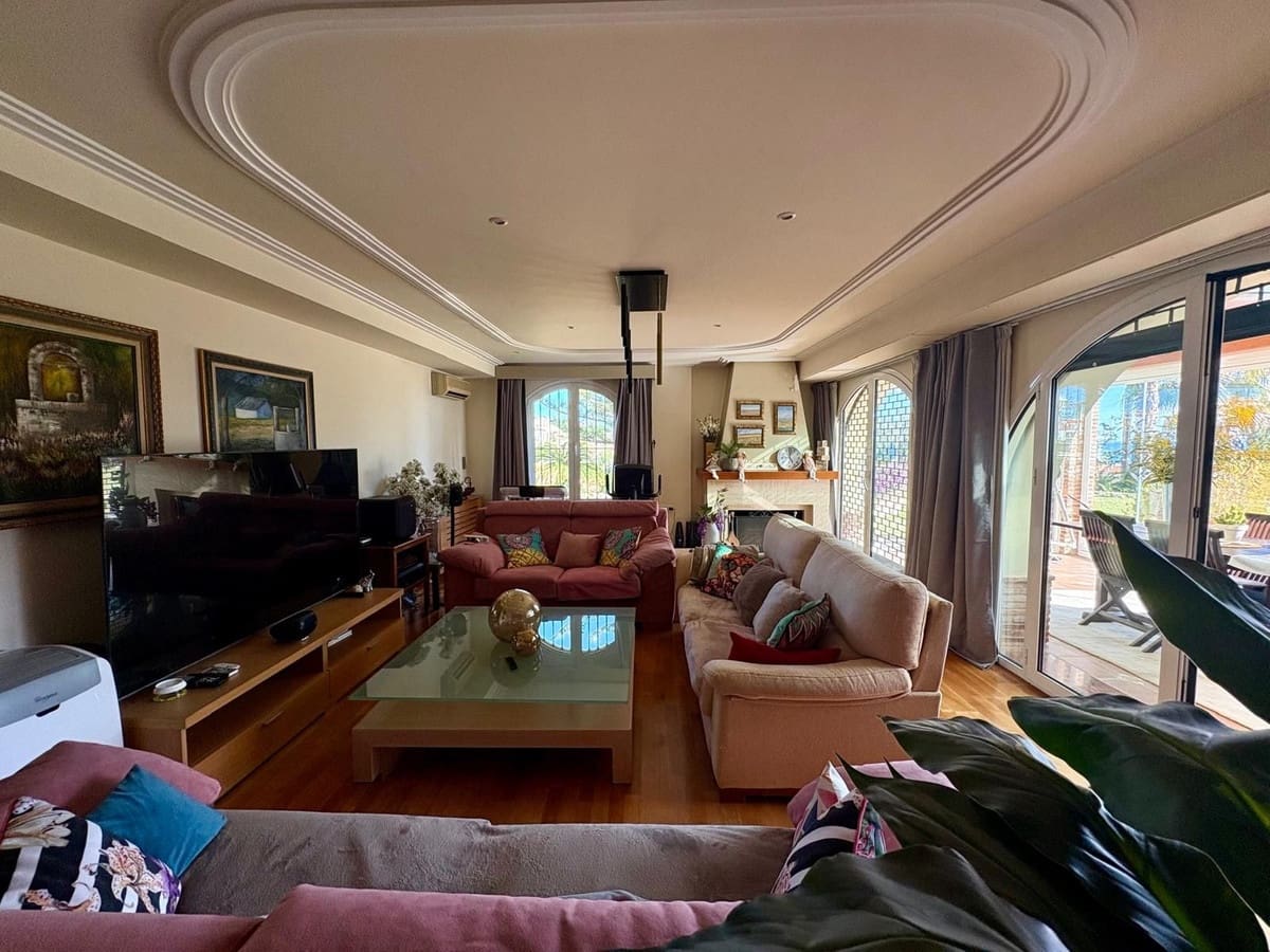 5 quarto Moradia para venda em Fuengirola com piscina - 1 900 000 € (Ref: 9800049)