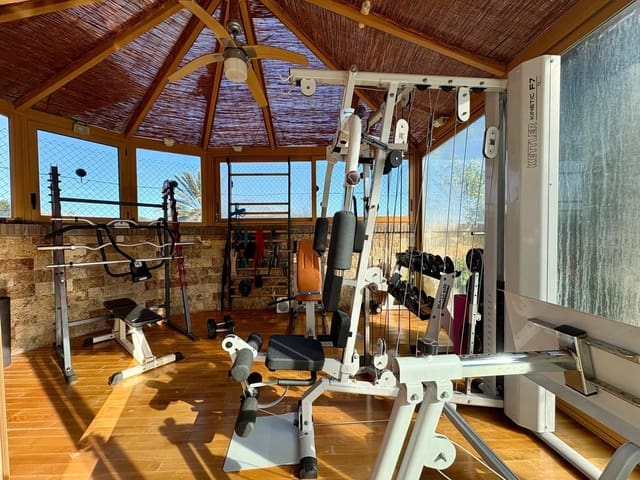 5 quarto Moradia para venda em Torreblanca, Fuengirola com piscina - 1 900 000 € (Ref: 9800049)