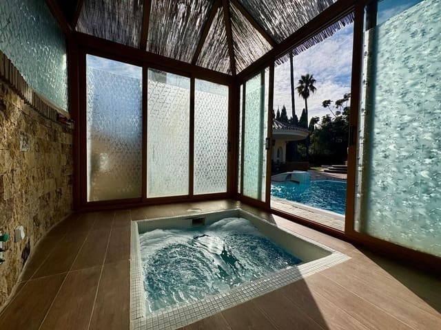 5 camera da letto Villa in vendita in Torreblanca, Fuengirola con piscina - 1.900.000 € (Rif: 9800049)