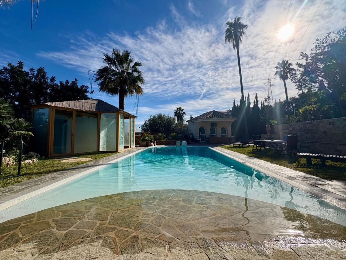 5 quarto Moradia para venda em Fuengirola com piscina - 1 900 000 € (Ref: 9800049)