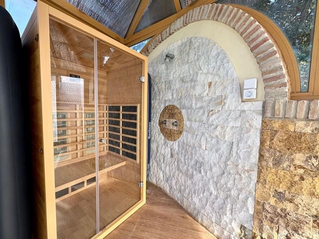 5 quarto Moradia para venda em Torreblanca, Fuengirola com piscina - 1 900 000 € (Ref: 9800049)