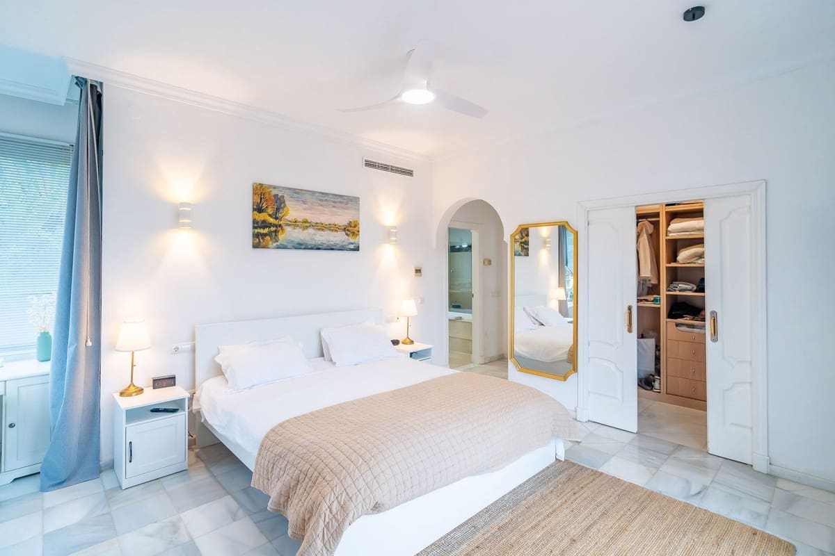 3 makuuhuone Huvila myytävänä paikassa Mijas Golf mukana uima-altaan - 990 000 € (Ref: 9800050)