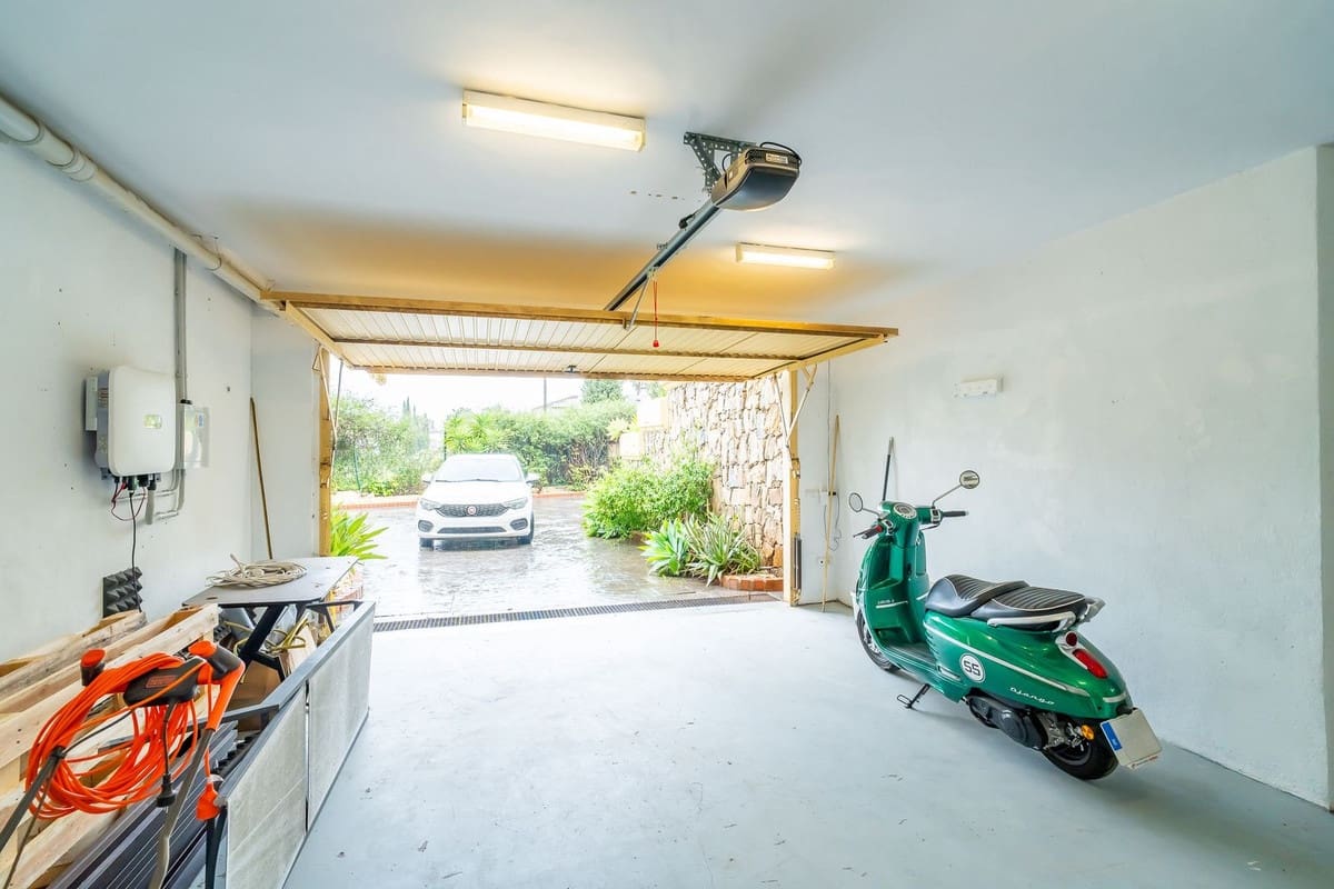 3 makuuhuone Huvila myytävänä paikassa Mijas Golf mukana uima-altaan - 990 000 € (Ref: 9800050)