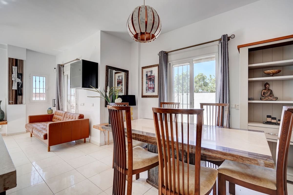 4 soverom Villa til salgs i Fuengirola med svømmebasseng - € 850 000 (Ref: 9800054)