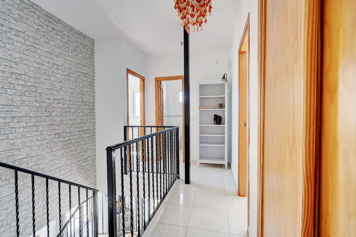 4 soverom Villa til salgs i Fuengirola med svømmebasseng - € 850 000 (Ref: 9800054)