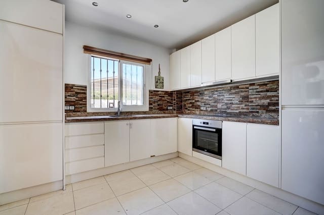 4 sypialnia Willa na sprzedaż w Torreblanca, Fuengirola z basenem - 850 000 € (Ref: 9800054)